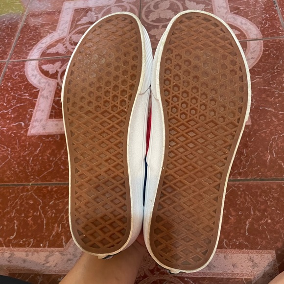 Brand new slip in vans - Picture 4 of 5